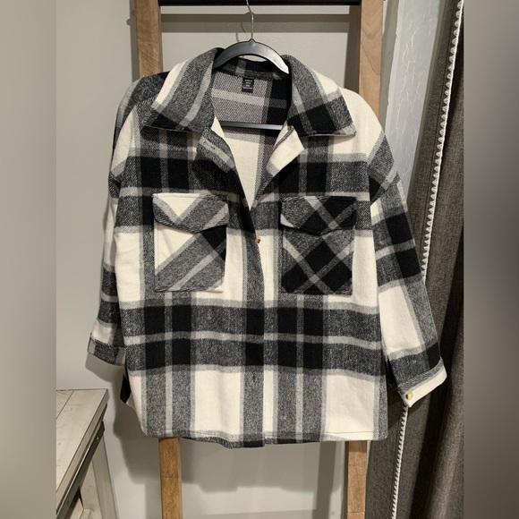 NWOT Womens Shacket - Picture 1 of 6